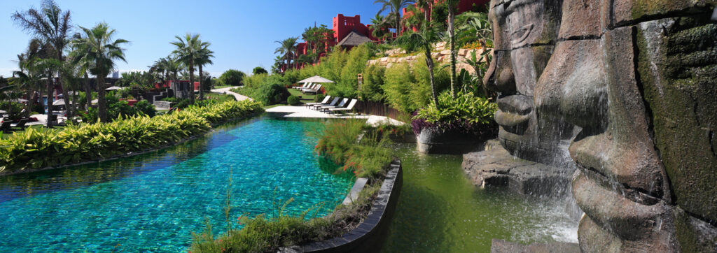 Thai spa Barcelo Asia Gardens “Autentico lujo asiático”